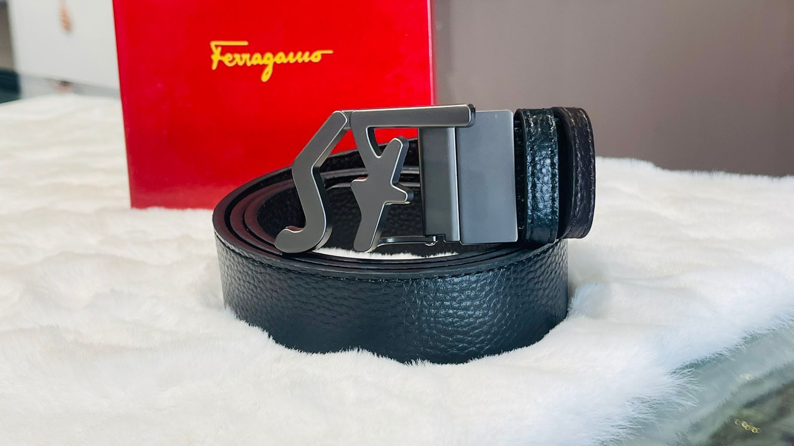 Belt (21)